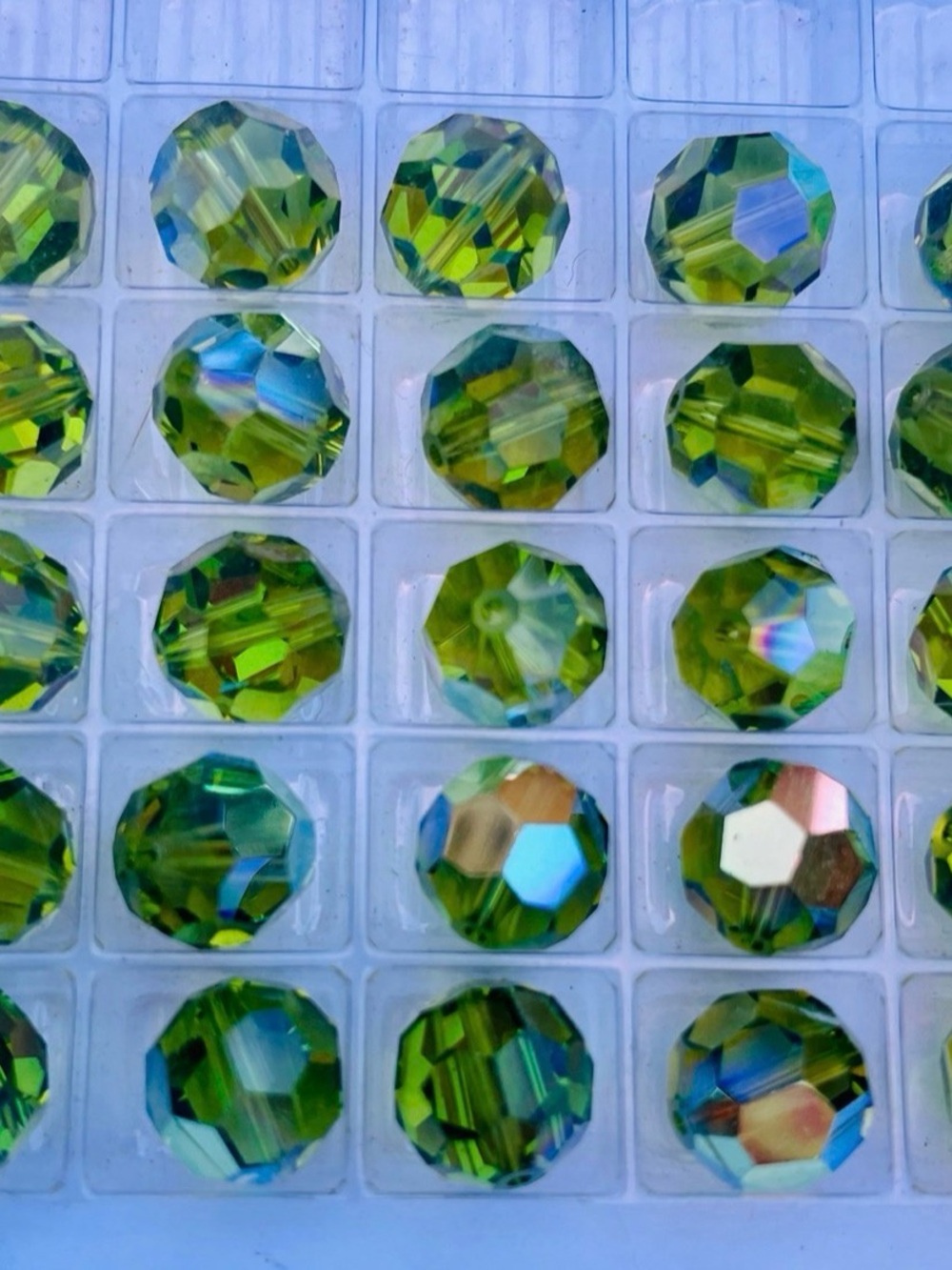 RARE VINTAGE SWAROVSKI CRYSTAL BEADS Olivine AB